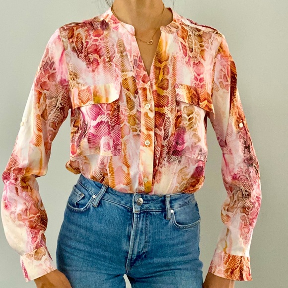 Calvin Klein Ladies Snake print Blouse size XS - Picture 2 of 13